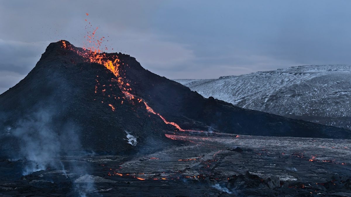 Vulcano a Grindavík, penisola di Reykjanes (Islanda)