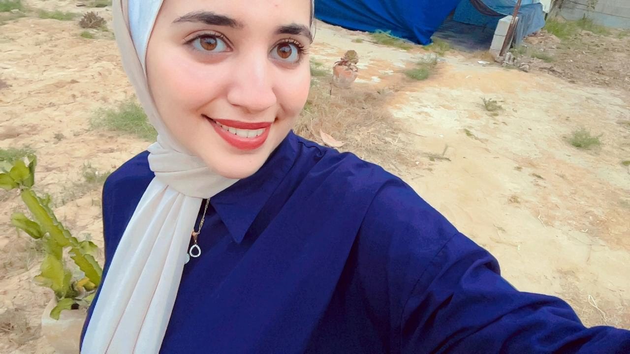 Abumaileq Saja, studentessa palestinese vincitrice di una borsa di studio per una università italiana