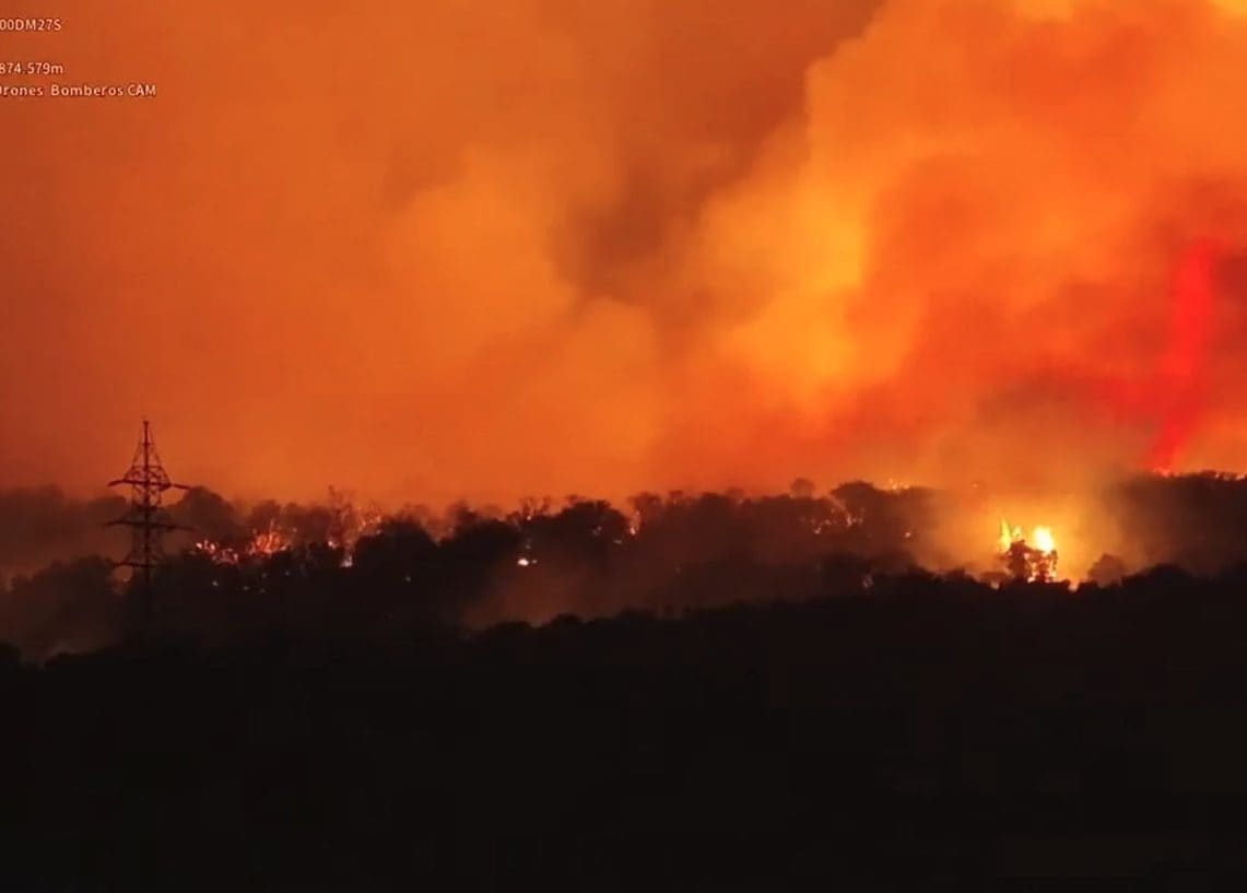 Ondata di incendi in Spagna: un morto vicino Madrid e migliaia di evacuati in Castiglia e Andalusia