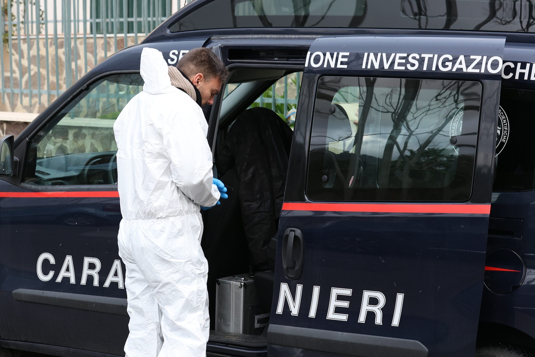 Ex postino scomparso da 6 anni a Gorizia: trovati resti umani nel giardino della sua casa