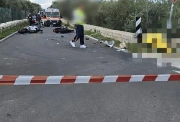 Scontro frontale tra moto sulla Statale 124, l'impatto è devastante ...