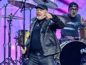 Vasco-Rossi-ph-Claudio-FurlanLapresse-300x225.jpg
