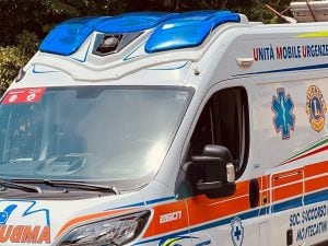 ambulanza-montecatini-300x225.jpg