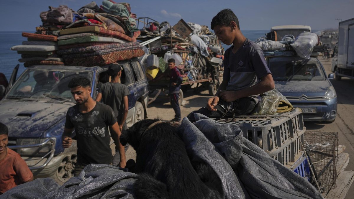 L’esodo dei palestinesi da Gaza City