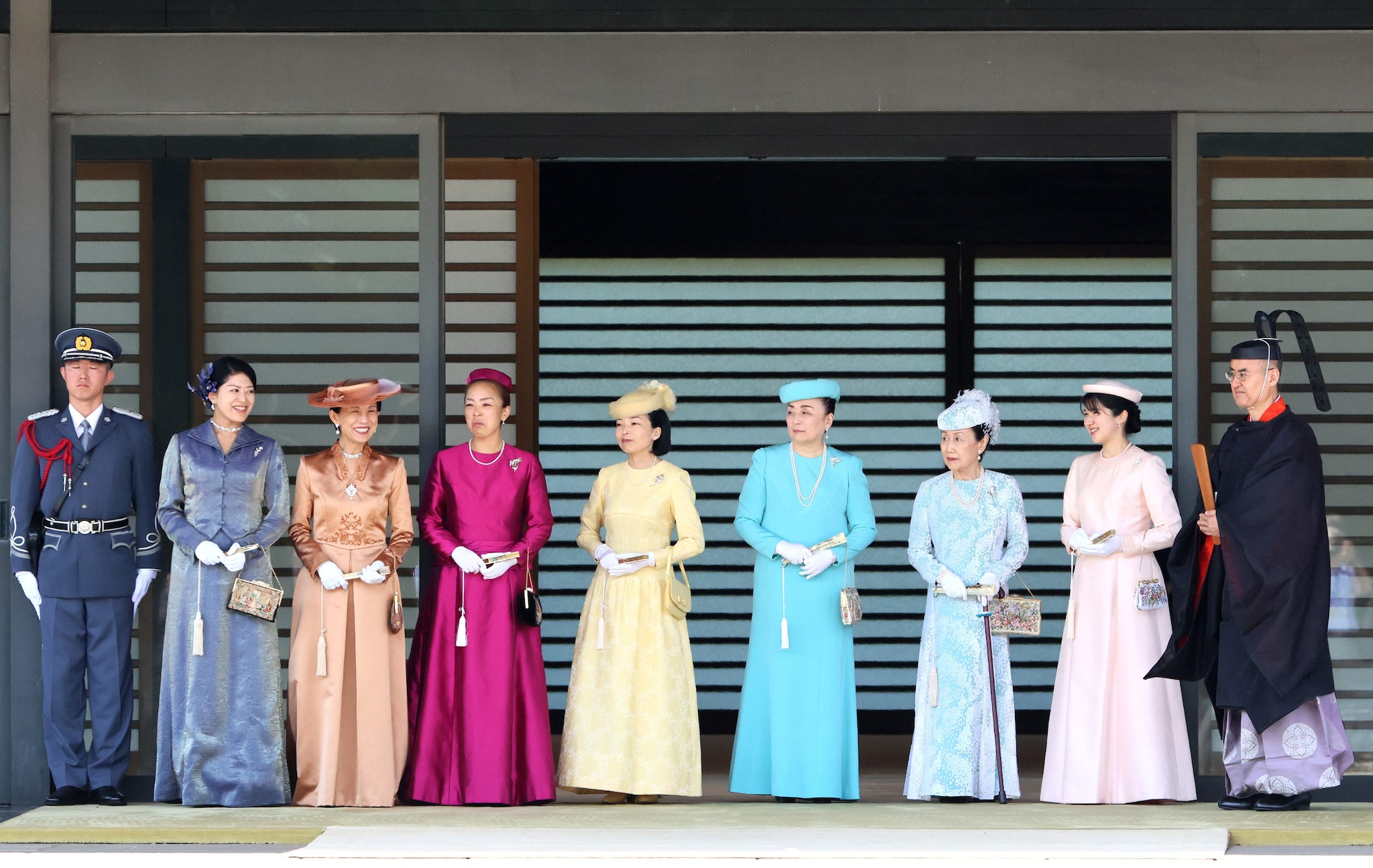 Le principesse giapponesi durante la cerimonia per il passaggio alla maggior età del principe Hisahito.