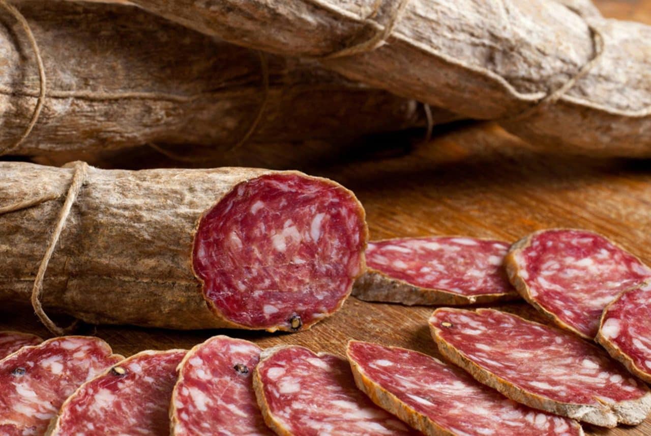 Salame richiamato dai supermercati per presenza di listeria: L'allerta del Ministero