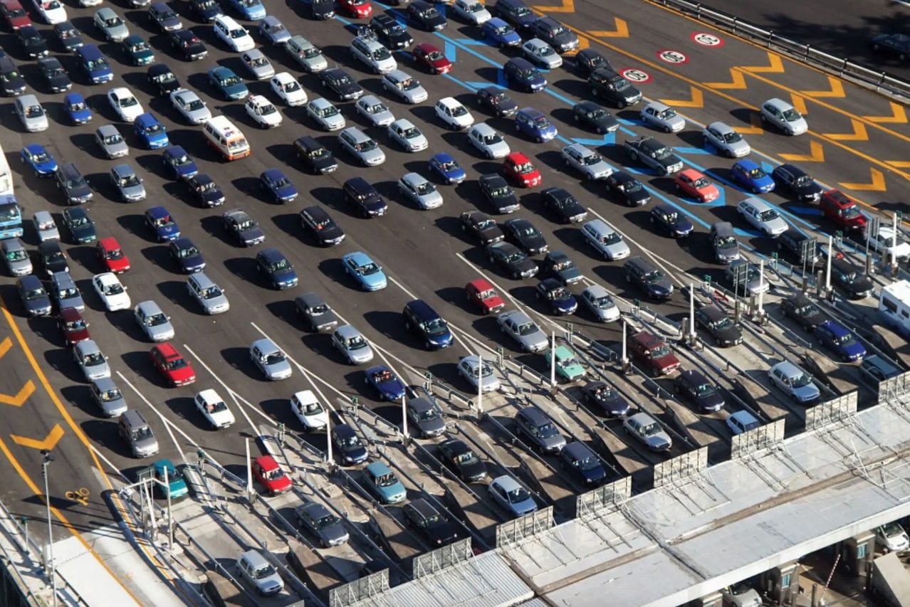 Pedaggi autostradali 2026, come funzionerà il rimborso in caso di cantieri e traffico bloccato
