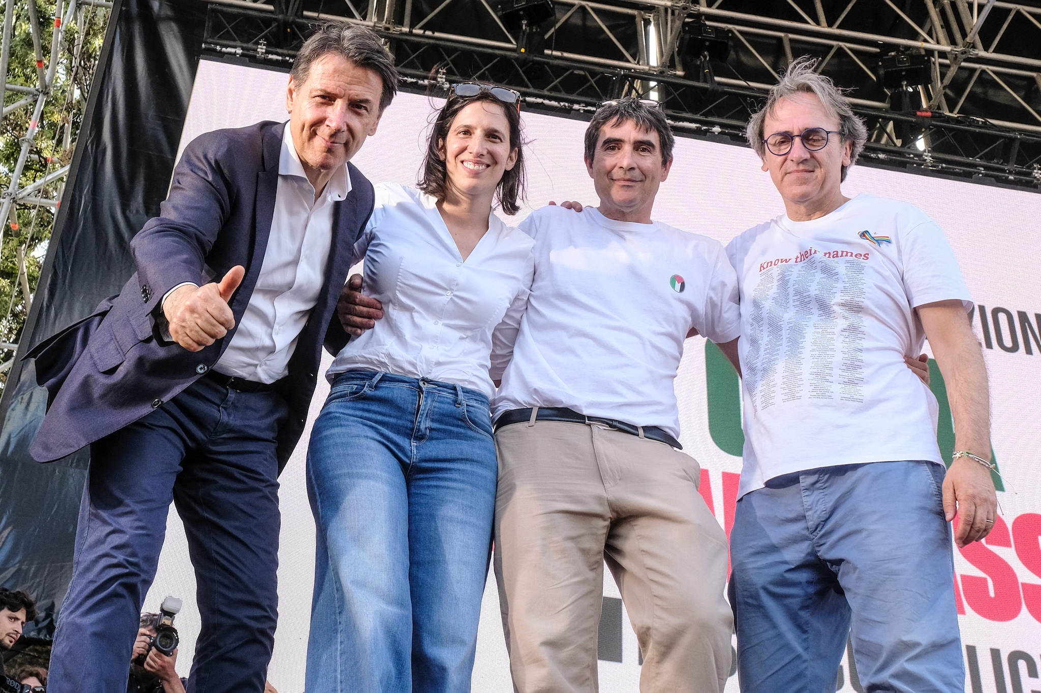 Sondaggi politici, tutto il campo largo guadagna voti: quali partiti sono in testa