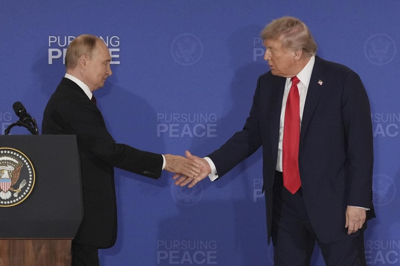 Perché è saltato l'incontro tra Trump e Putin a Budapest e come procedono le trattative sull'Ucraina