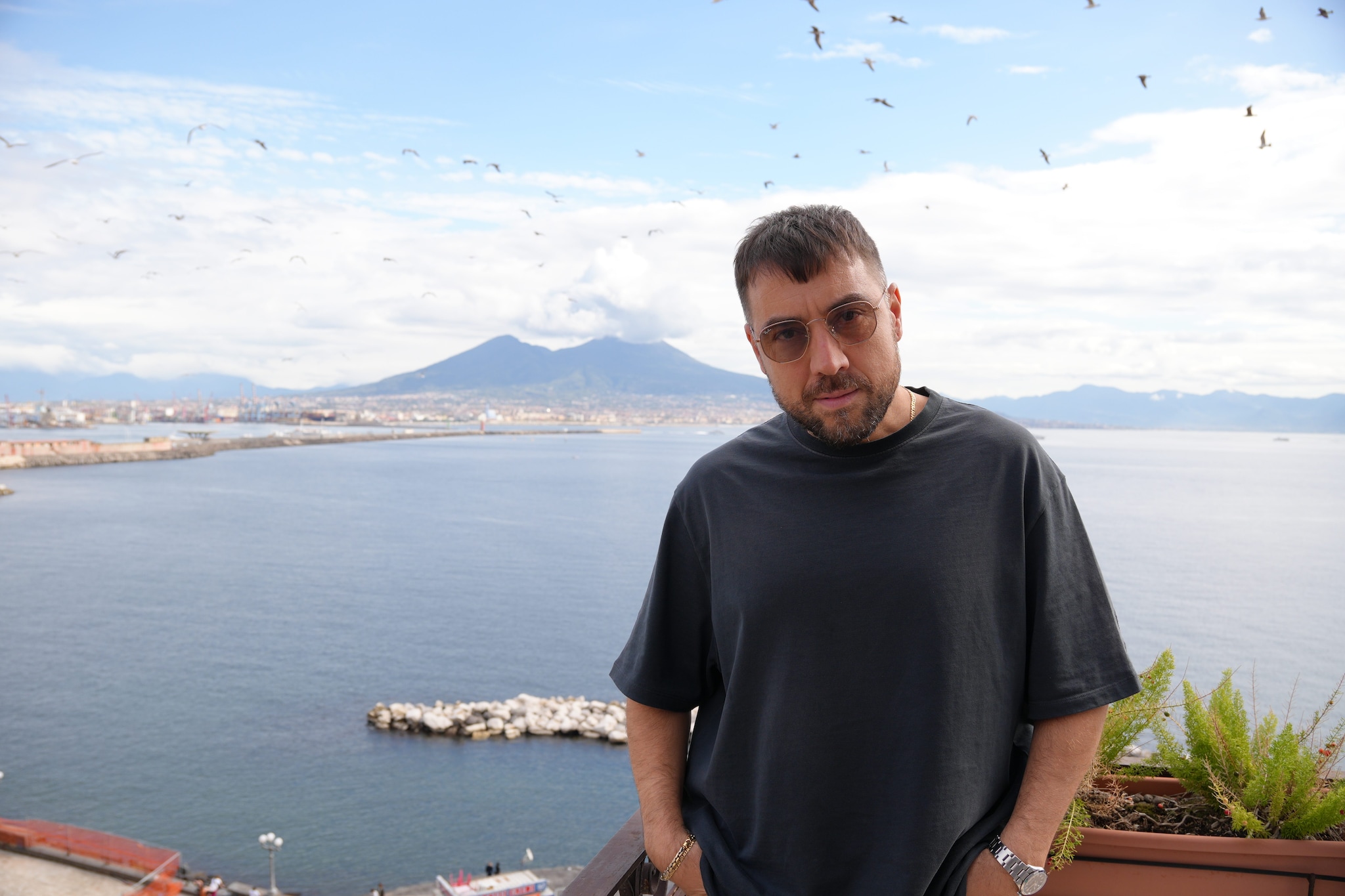 Coez: "Ho fatto delle hit, 'La musica non c'è' la conoscono tutti, ma il fan vero si porta dietro tutto il percorso"