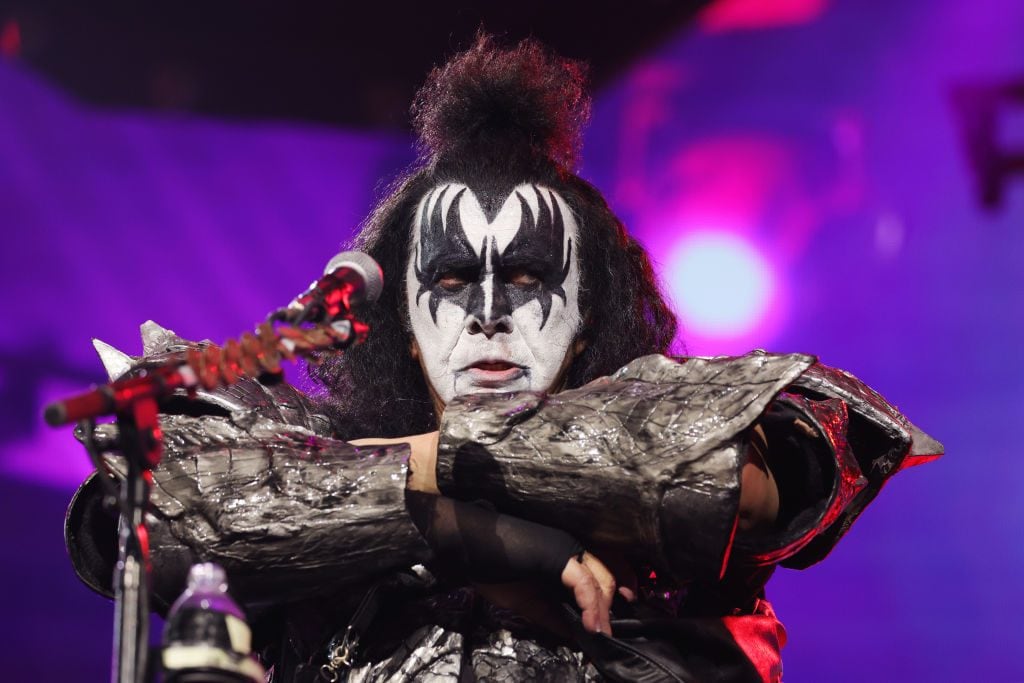 Gene Simmons, star dei The Kiss, portato d'urgenza in ospedale dopo un incidente d'auto