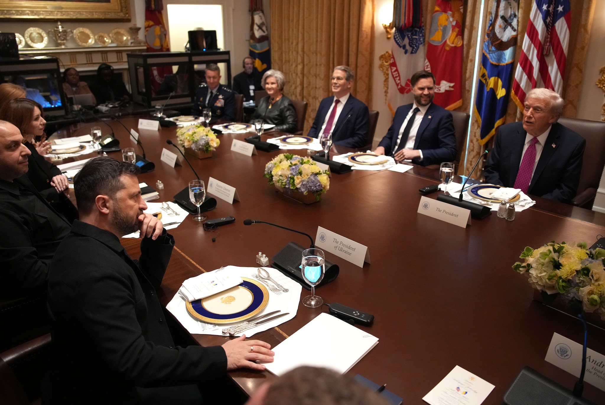 Trump gela Zelensky alla Casa Bianca: "No ai missili Tomahawk, Putin vuole che la guerra finisca"