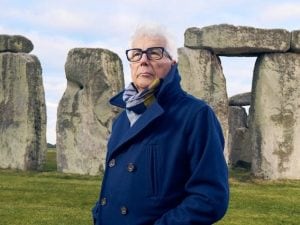 Ken-Follett-at-Stonehenge-l-Please-Credit-Gareth-Iwan-Jones-037-300x225.jpg