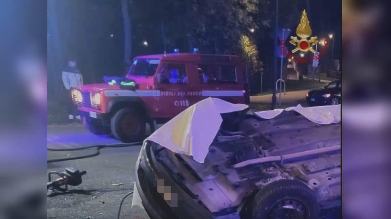 Incidente Asiago, la verità nel video: l’auto dei cinque ragazzi lanciata a folle velocità, poi lo schianto