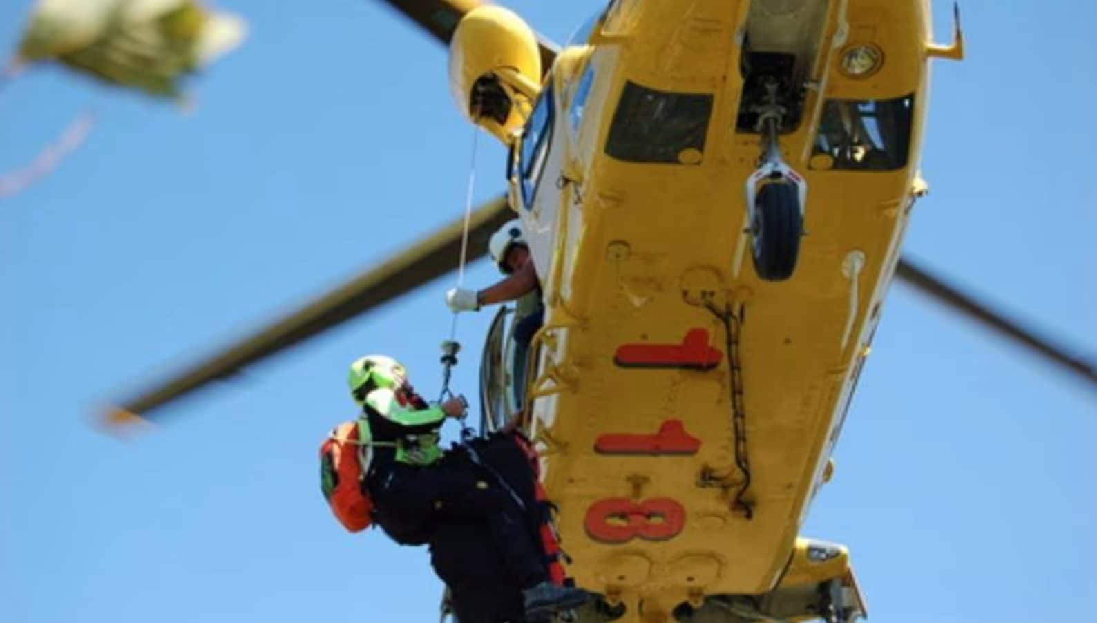 Elicottero della Forestale precipita sulle Dolomiti di Fanes: un ferito grave, nessuna vittima