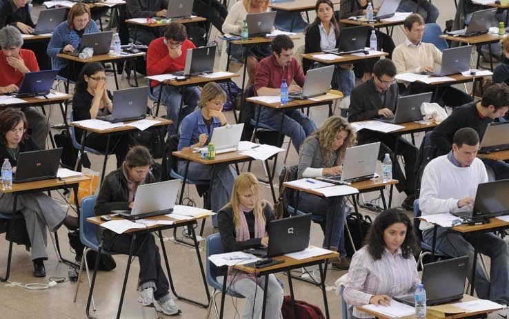 Errori e anomalie al concorso Pnrr3, ci risiamo: diventare docenti di ruolo non può essere una gara a ostacoli