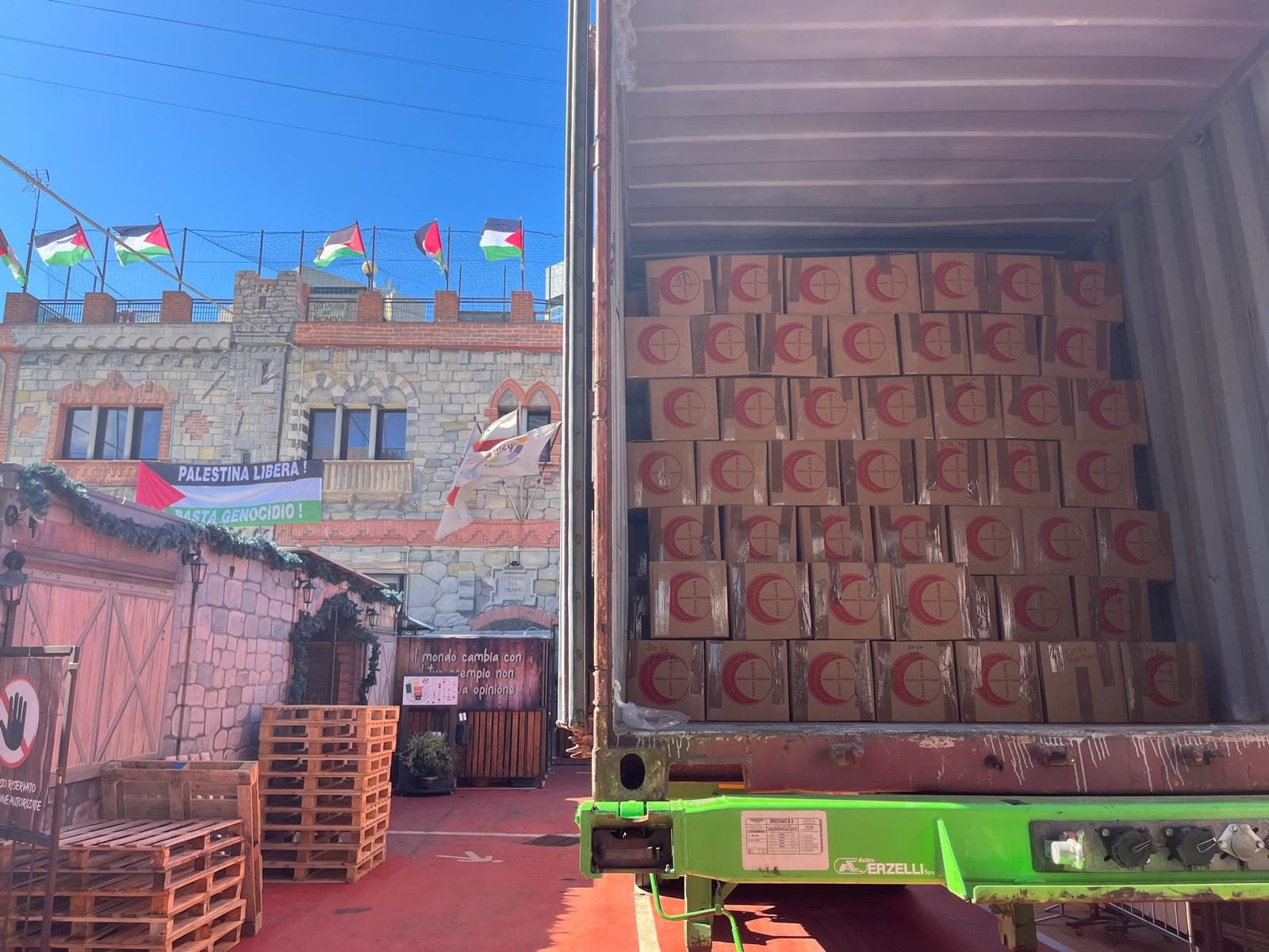 Music for Peace: nave carica di aiuti per Gaza partirà domani, ma senza via libera dal governo