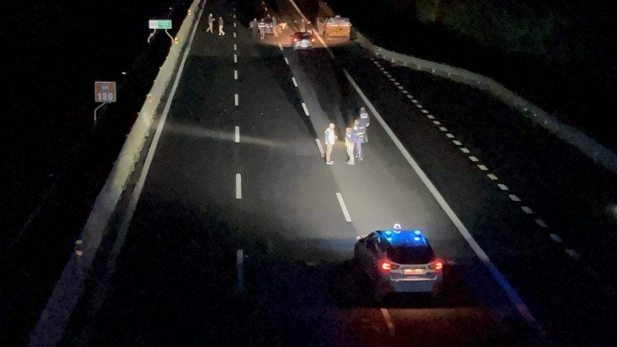 Forze dell’ordine sul luogo dell’assalto in A14.