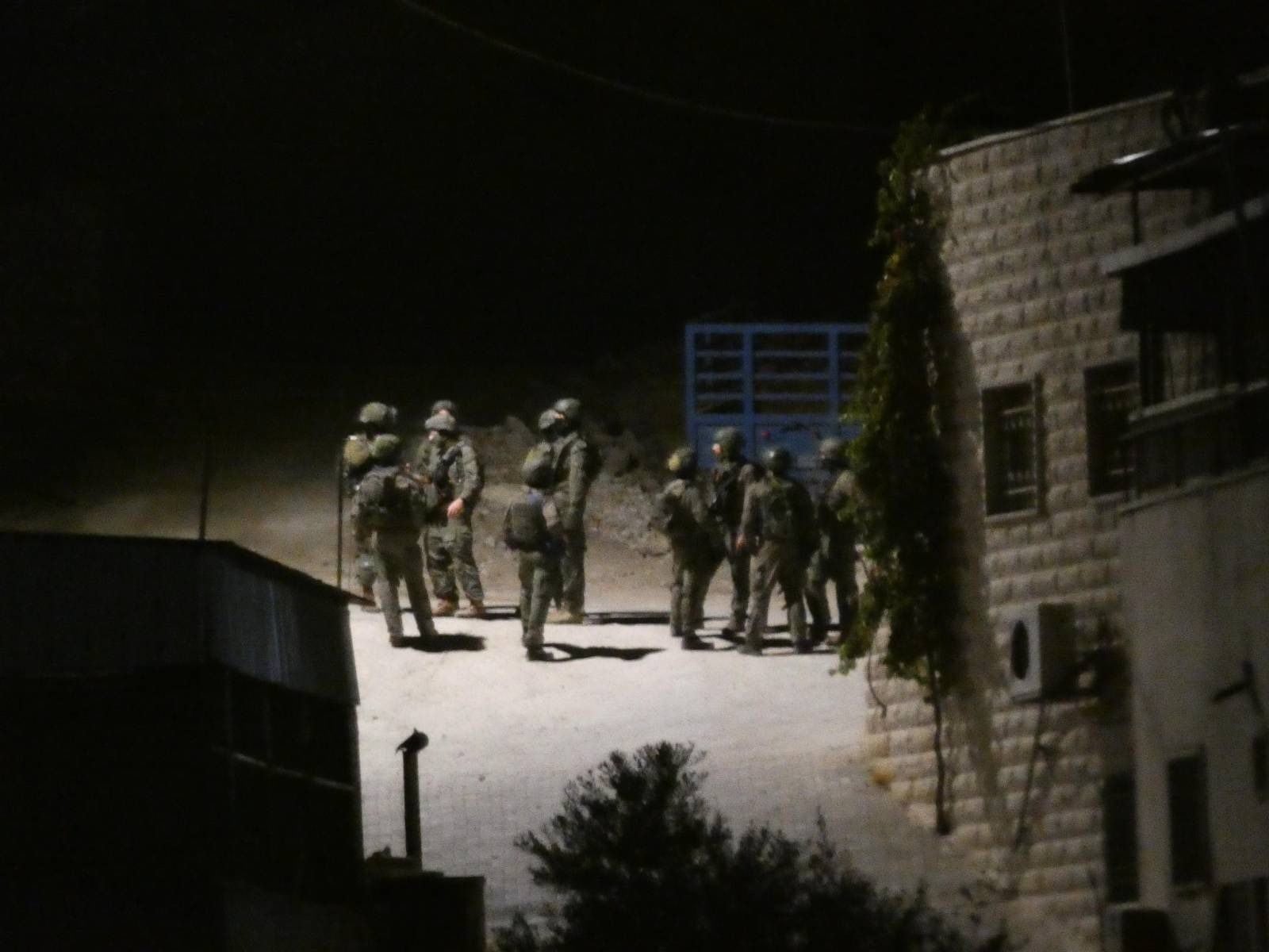 Un momento dell’irruzione dell’IDF nel villaggio di At Tuwani