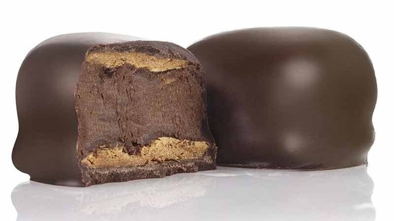 Errore di confezionamento: pericolo per gli allergici alle nocciole. Richiamati cioccolatini al rum