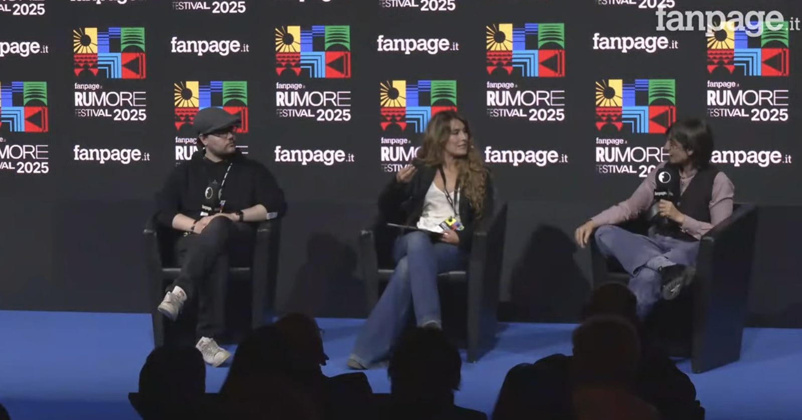 Enkk, Ricercatore e Divulgatore; Elisabetta Rosso, Giornalista di Fanpage.it Area Innovazione, e la scrittrice Chiara Valerio a Rumore Festival.