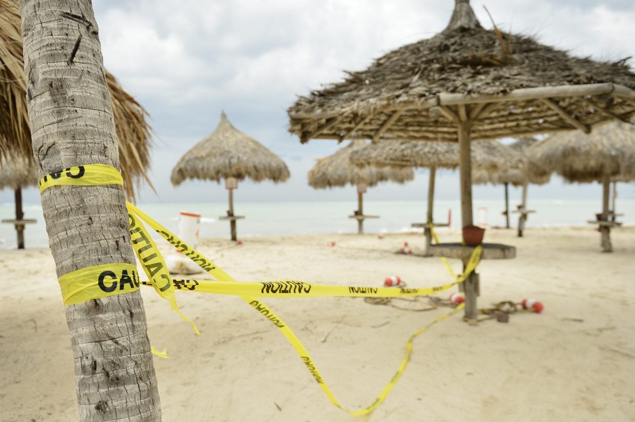 Trovato un piede umano sulla spiaggia di un albergo a 5 stelle a Ibiza: si indaga sull'identità della vittima