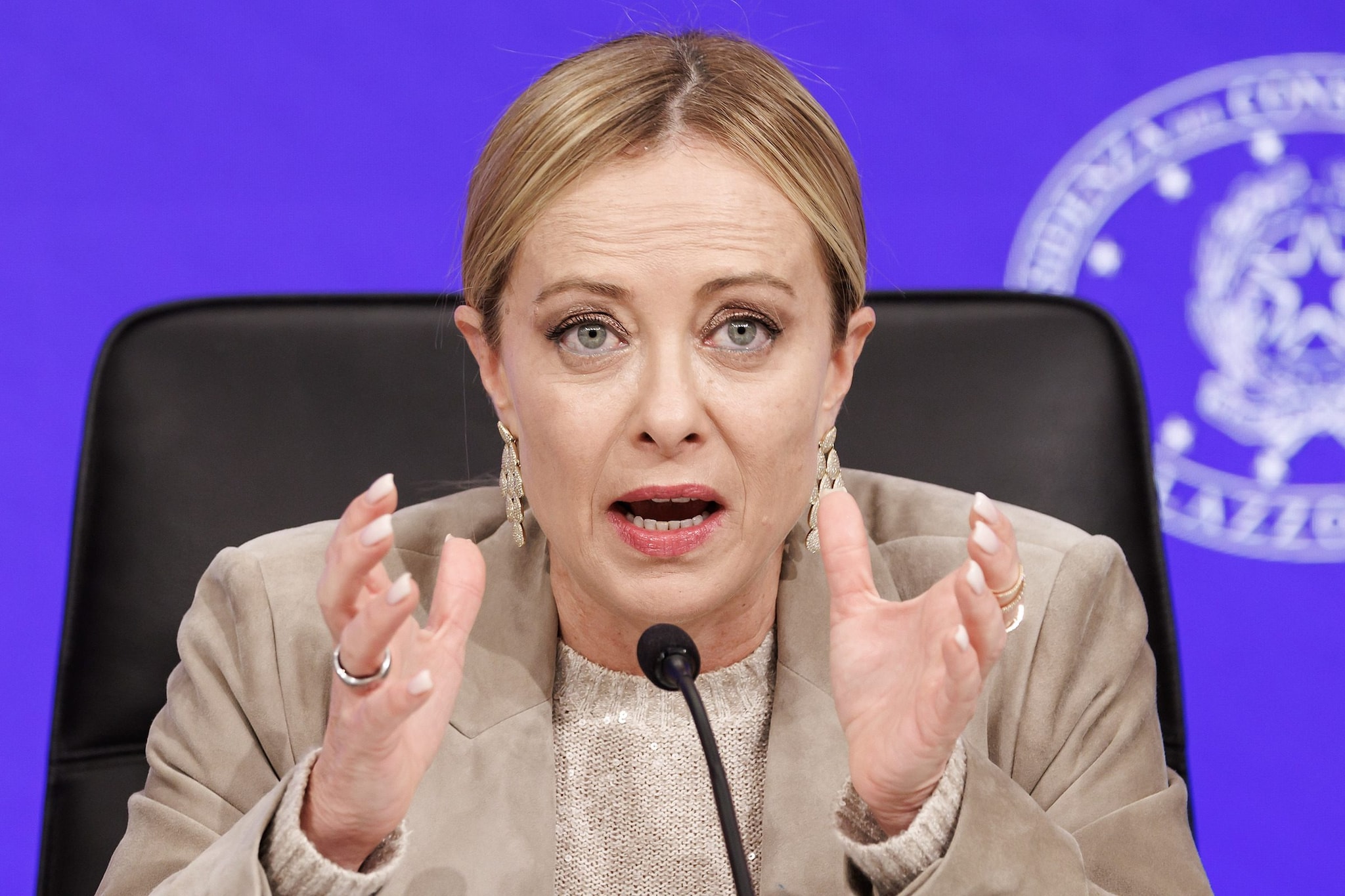 Pensioni, aumentano i requisiti per lasciare il lavoro: ci vuole un mese in più dal 2027, due dal 2028