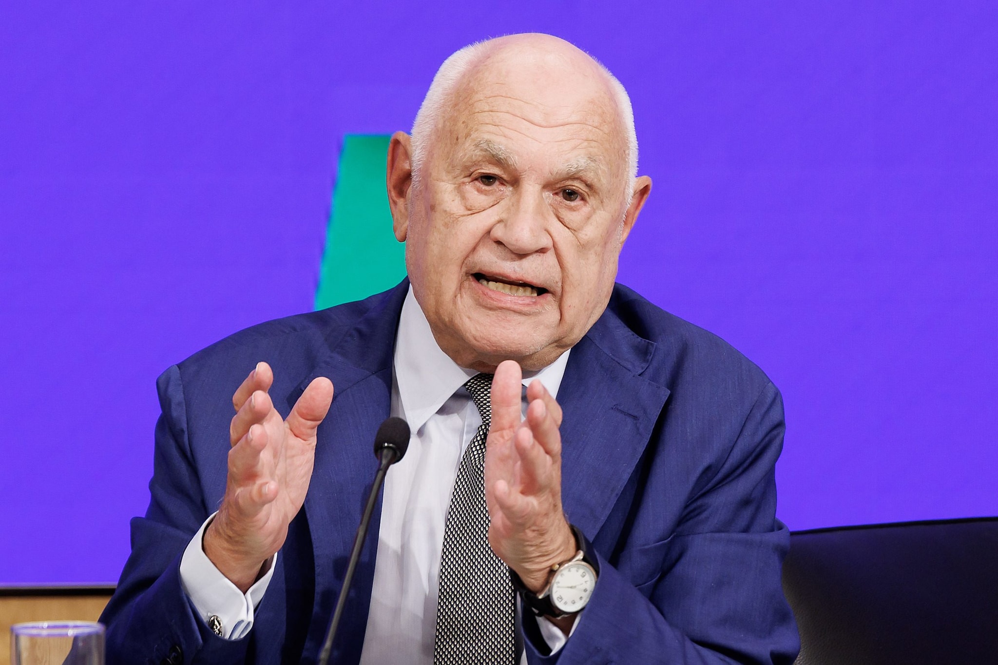 Nordio dice che contro i femminicidi serve l'educazione in famiglia, non a scuola