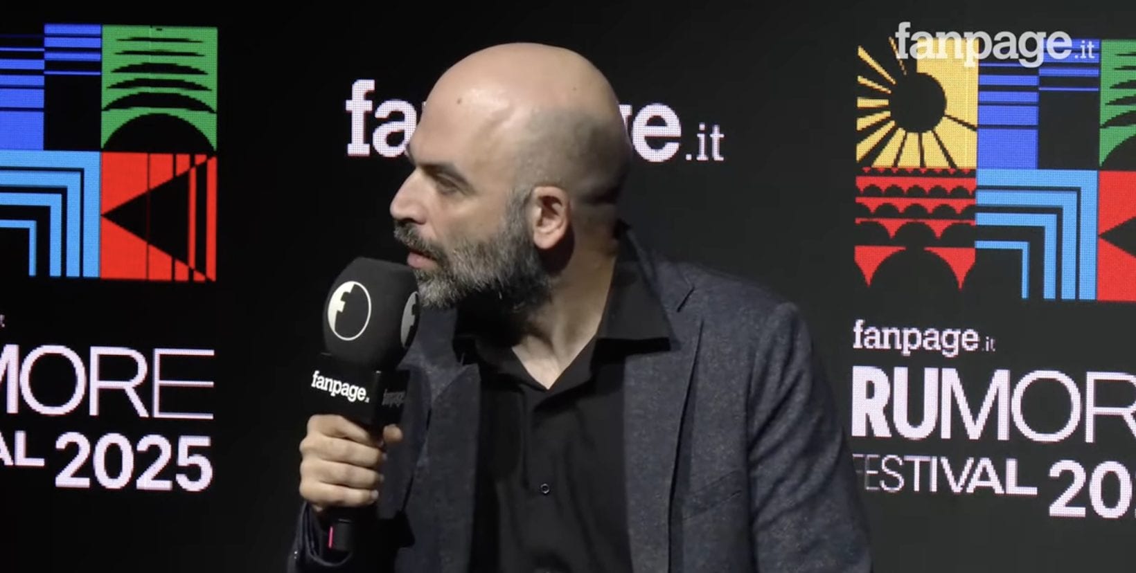 Roberto Saviano durante il suo evento al Rumore Festival.