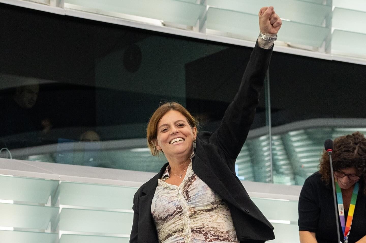 Ilaria Salis, confermata l'immunità parlamentare in Ue per un solo voto: cosa succede ora