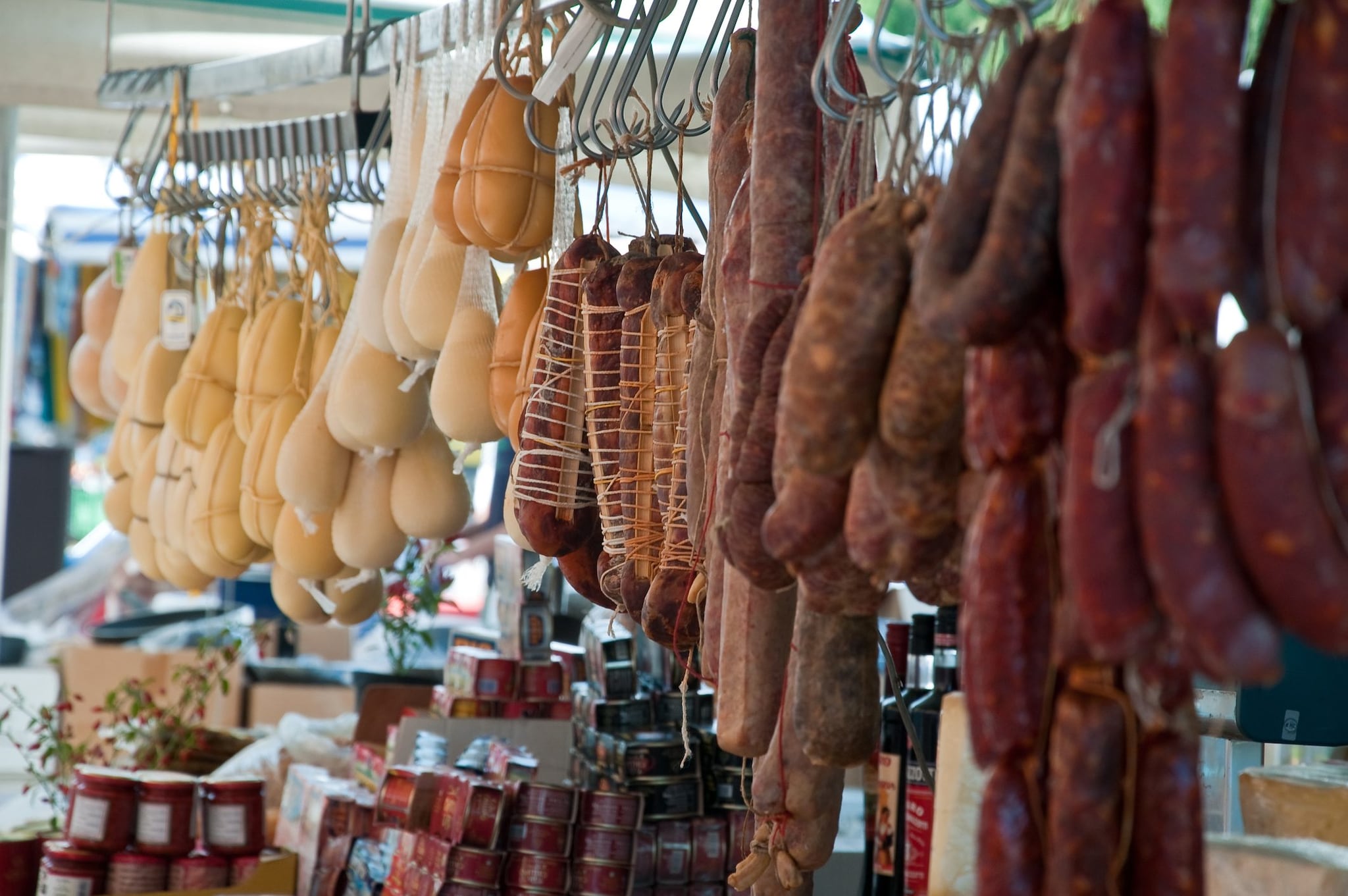 "Non mangiatelo", Ministero della Salute ritira salame stagionato: il lotto interessato