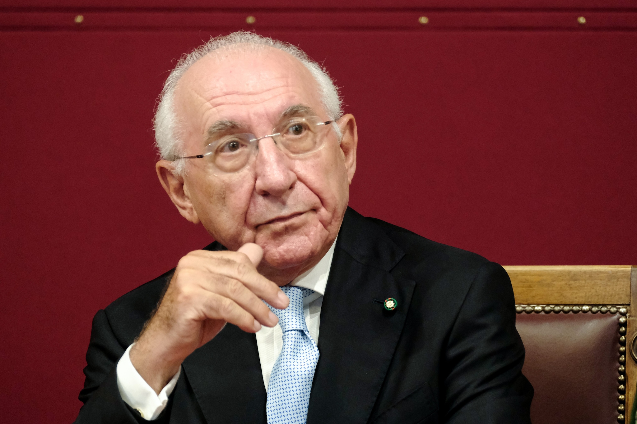 Garante della Privacy indagato per peculato e corruzione, perquisizioni negli uffici a Roma