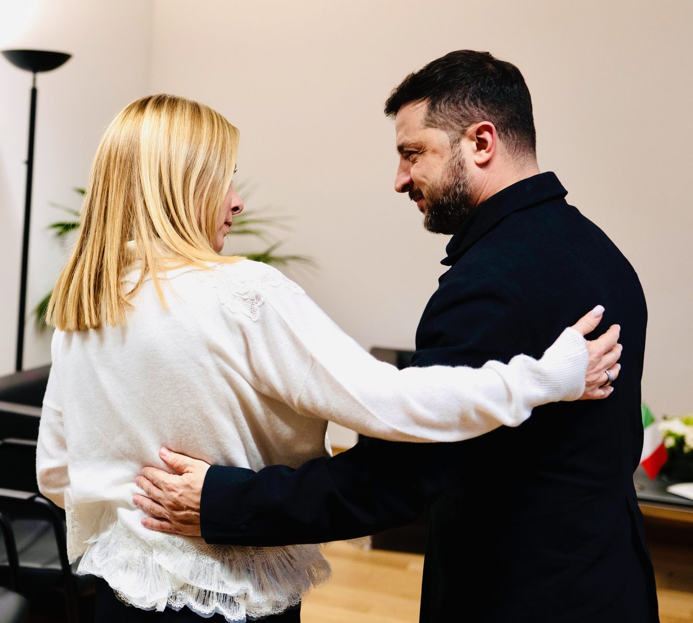 Trump fingeva di cercare la pace, ma ha abbandonato l'Ucraina al suo destino