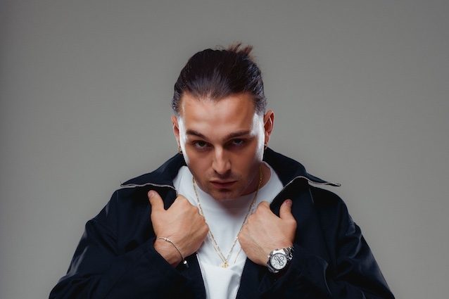 Testo e significato di Fellini, Ernia prende in giro il mondo del rap assieme a Kid Yugi e va virale