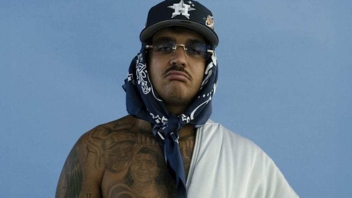 Geolier nella foto stampa per Fotografia