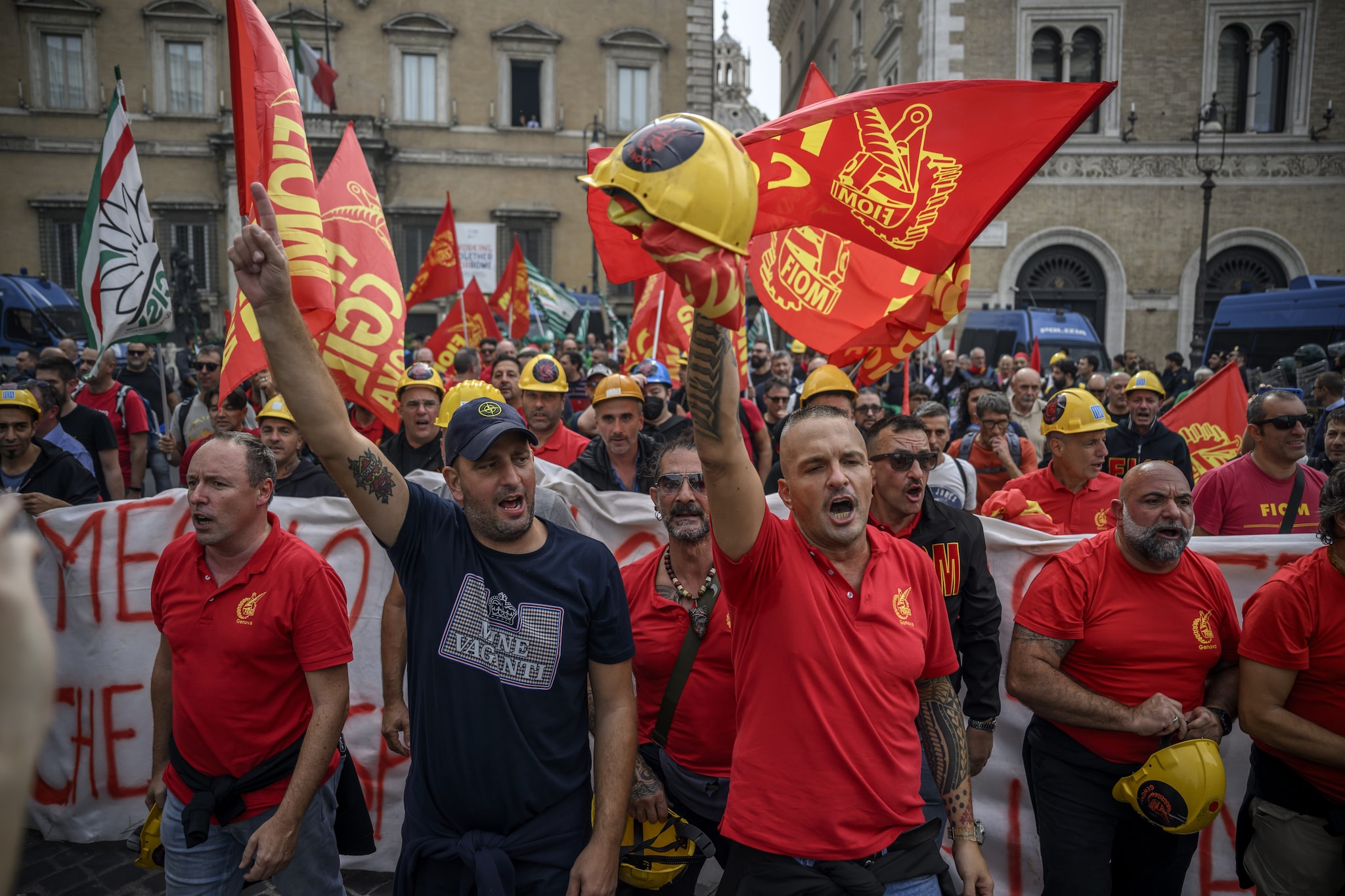 Cosa sta succedendo all’ex Ilva: "Il piano del governo rischia di causare migliaia di licenziamenti"