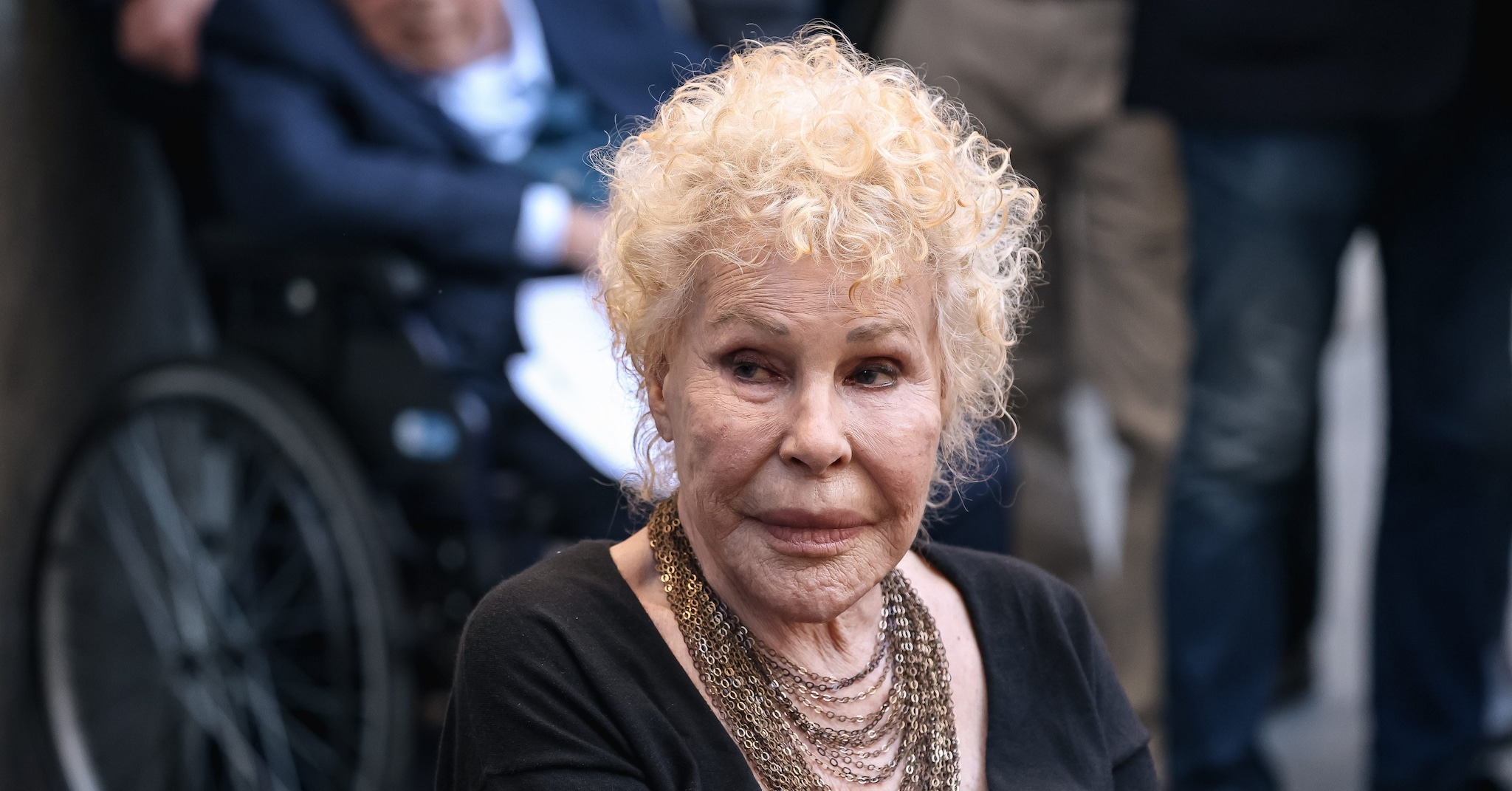 Le cause della morte di Ornella Vanoni, le sue parole pochi giorni fa: "Non sto bene, ho un dolore alla vertebra"