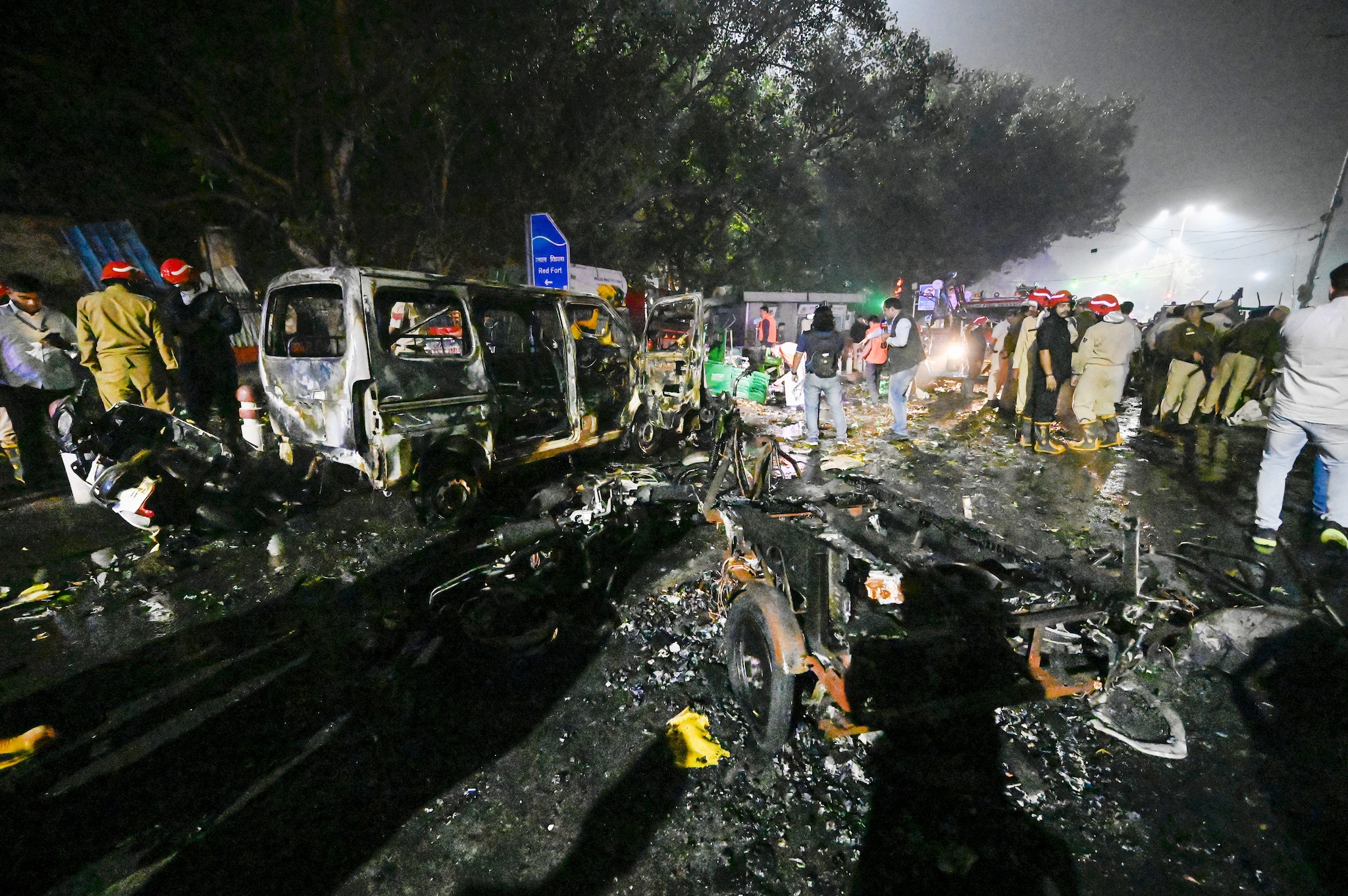 Cosa sappiamo dell'attentato terroristico di Delhi e chi è il medico presunto attentatore suicida