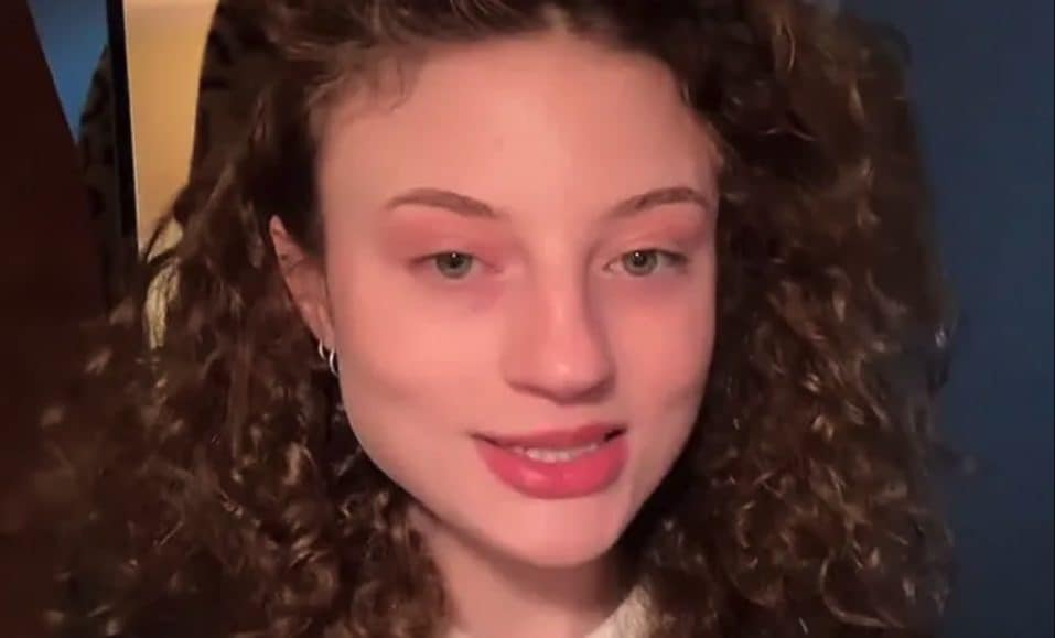 “Il cliente era nudo, è molestia”, rider filma l’uomo in casa e mette video su TikTok ma viene arrestata