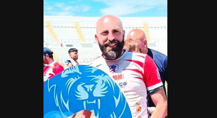 Rugbista-poliziotto salva una famiglia dalle fiamme: il coraggio di Paolo Pacello a Monopoli