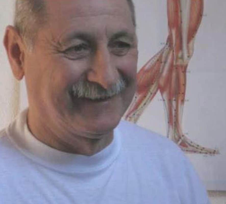 Precipita per quasi mille metri davanti a moglie e figlia: il farmacista Maurizio morto sull’Alpe di Succiso