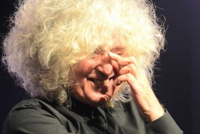 Come sta Angelo Branduardi dopo il malore al concerto di Roma: le condizioni del cantautore