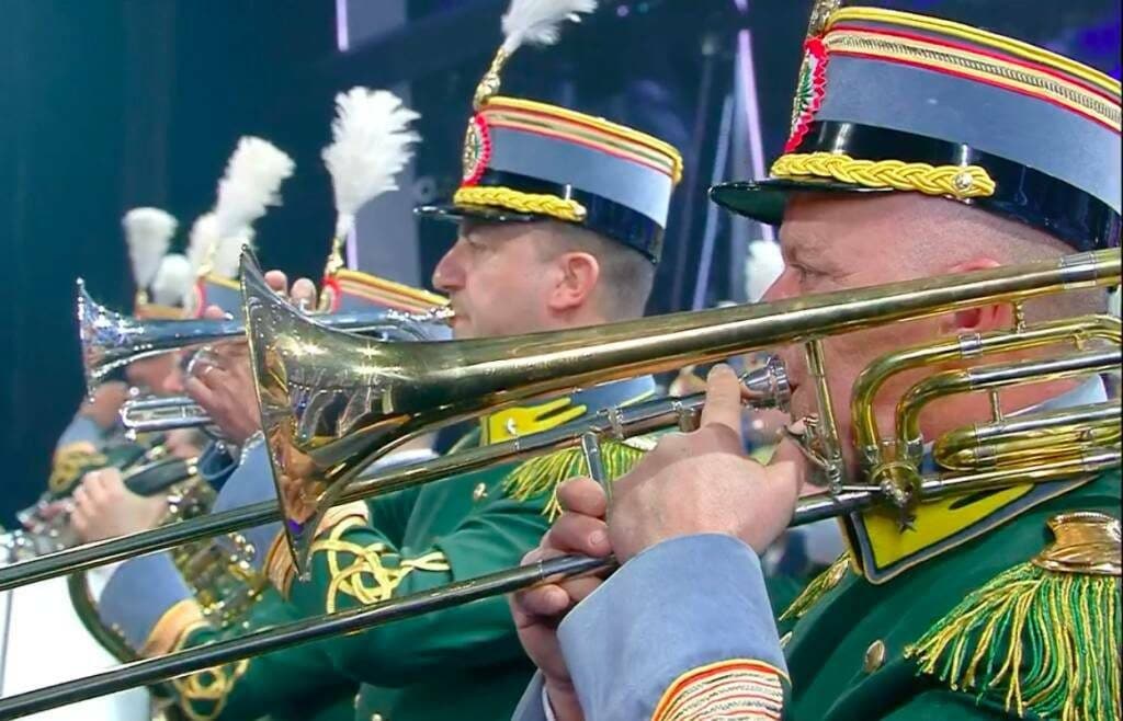 Concorso Guardia di Finanza, 15 posti disponibili per esecutori della banda: i requisiti e come fare domanda