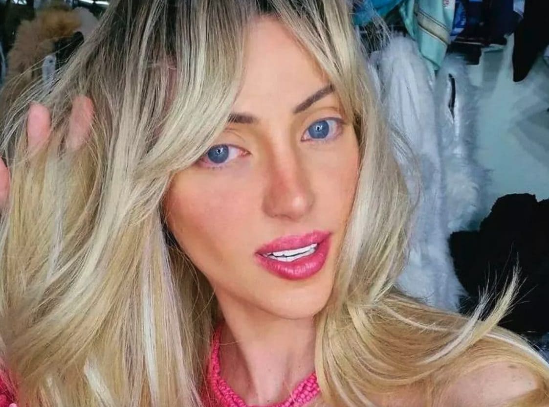 Addio a Barbara Jankavski, l’influencer che voleva diventare una Barbie umana: morte sospetta a 31 anni
