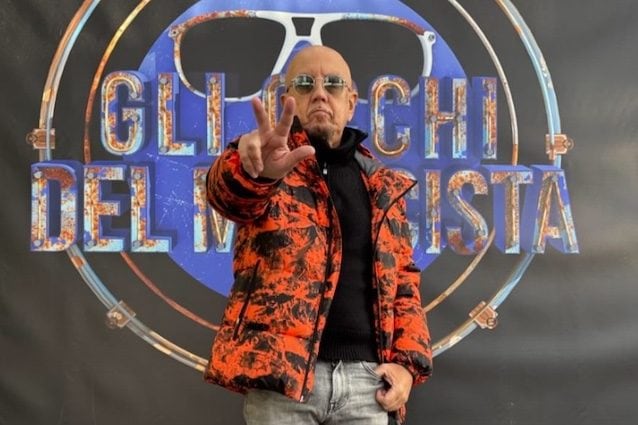 Enrico Ruggeri: "Devo operarmi a un polipo alla gola, sarà un Natale silenzioso"