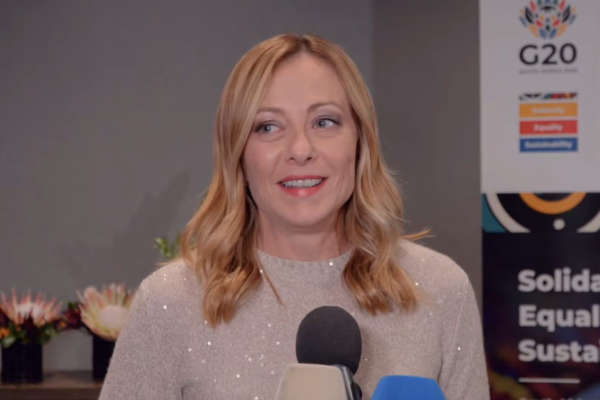 Meloni difende il piano Trump per l'Ucraina: "Buon punto di partenza, fa pressione anche sulla Russia"