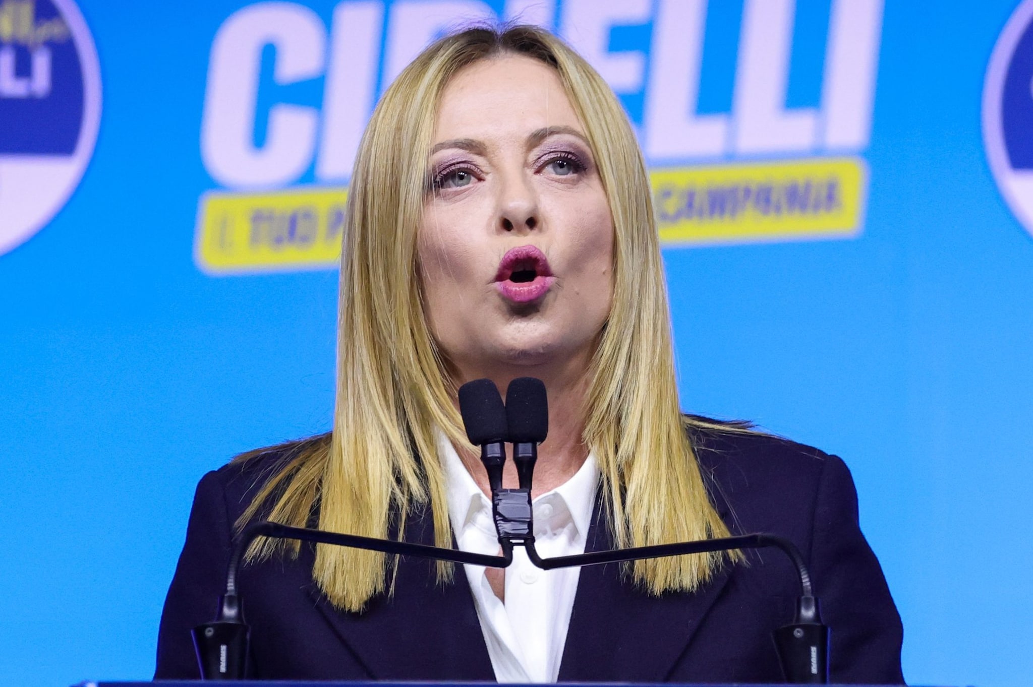 Meloni se la prende con l'Università di Bologna per aver negato un corso di laurea ai militari