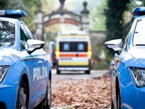 polizia-ambulanza-300x225.jpg