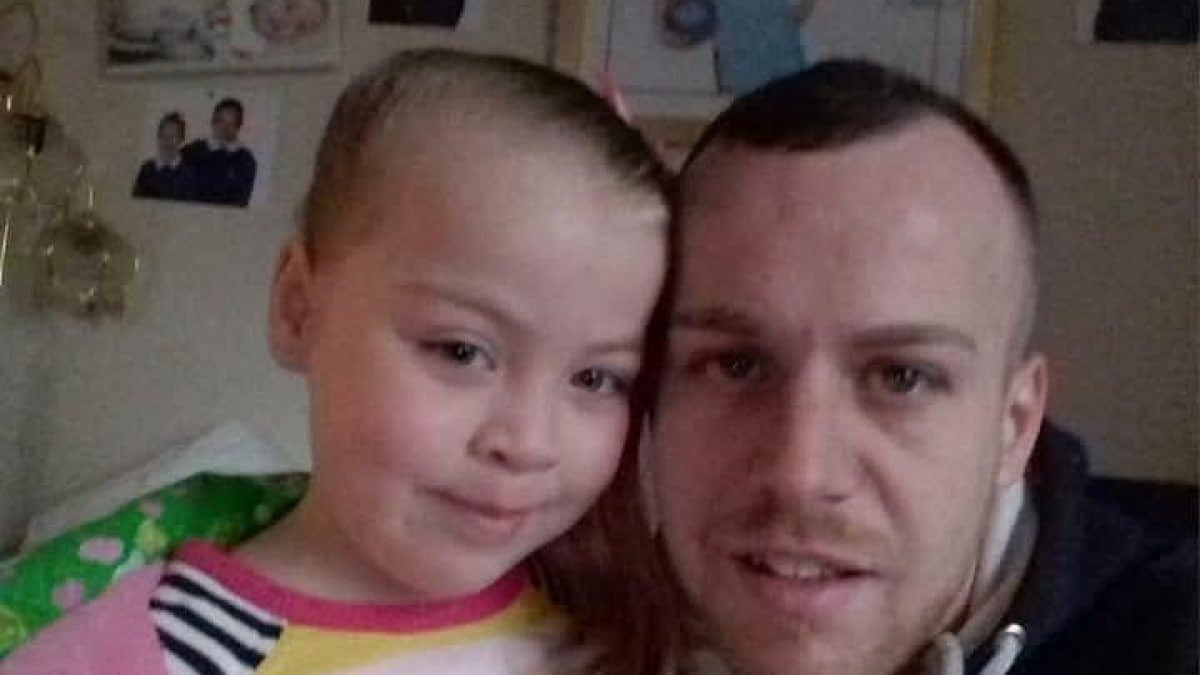 La piccola Madison Richardson insieme al padre Leon