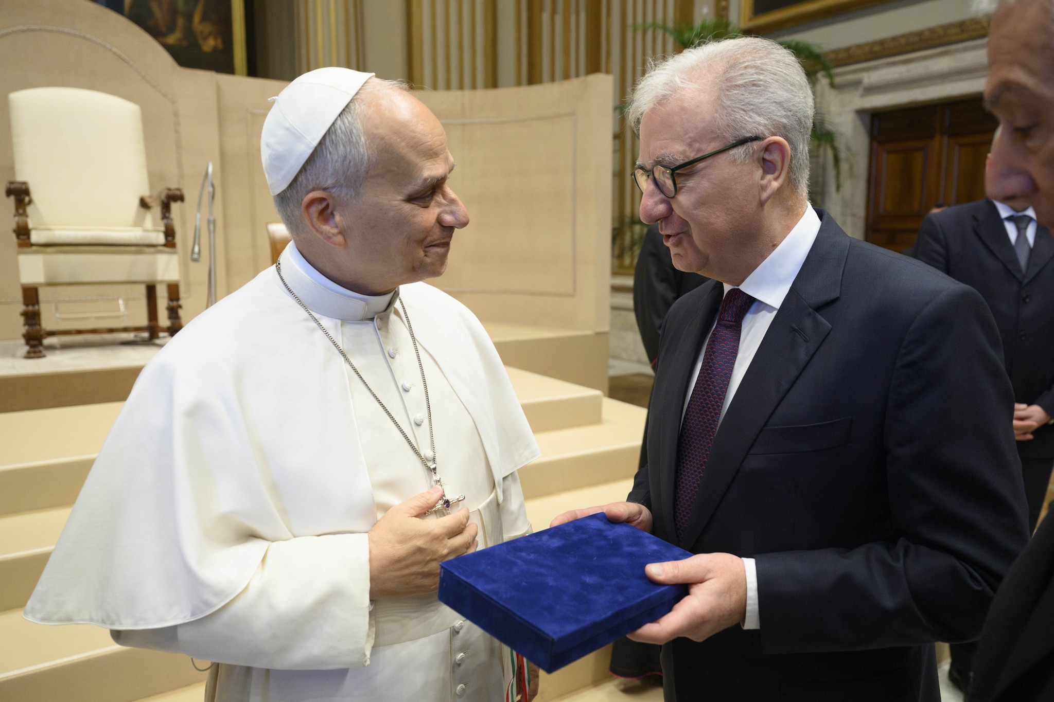 Il Papa parla ai servizi segreti italiani: "Non usate l'intelligence per colpire i giornalisti"